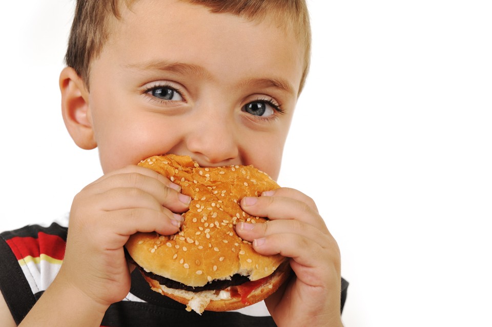 Estudo patrocinado pelo governo inglês demonstra que mais de 100 fatores influenciam direta ou indiretamente na obesidade | Bigstock