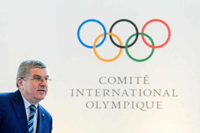 Polícia quer ouvir Thomas Bach como testemunha do escândalo do desvio de ingressos na Rio-2016. | FABRICE COFFRINI/AFP