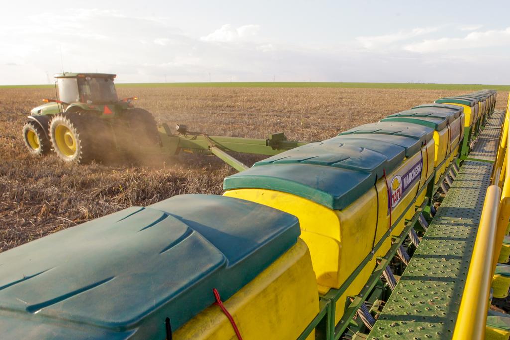 As montadoras de máquinas agrícolas têm exercido papel decisivo nessa nova etapa da agricultura dfigital. | HUGO HARADA/AGÊNCIA DE NOTÍCIAS GAZETA DO POVO
