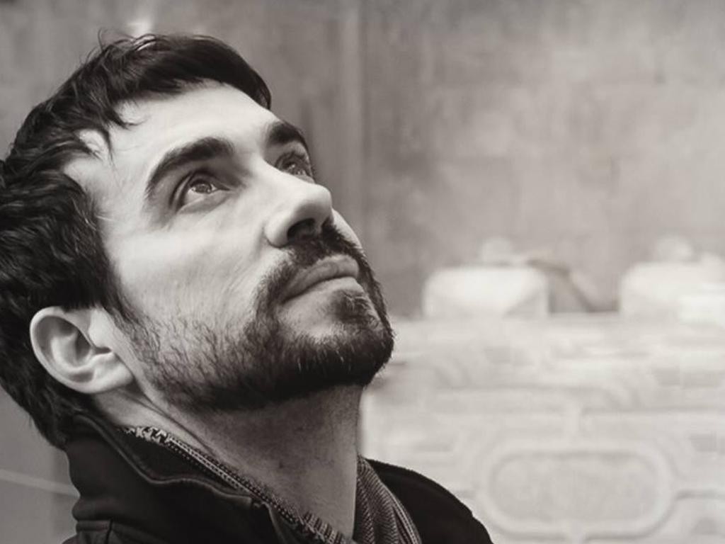 Padre Fábio de Melo faz show no Teatro Positivo