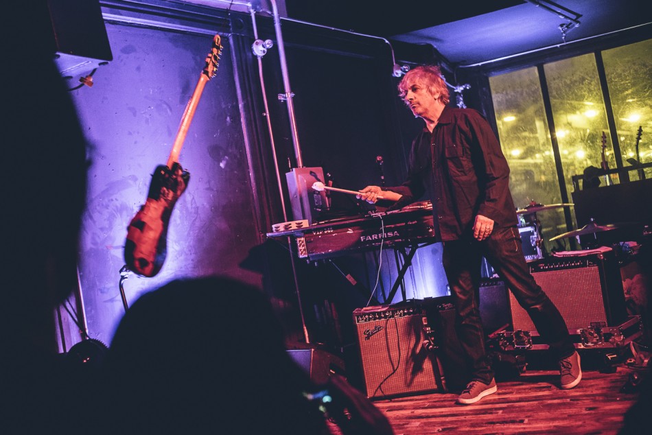 Ainda há ingressos: Lee Ranaldo, ex-Sonic Youth, apresenta seu trabalho solo em Curitiba. | Ryan Muir/