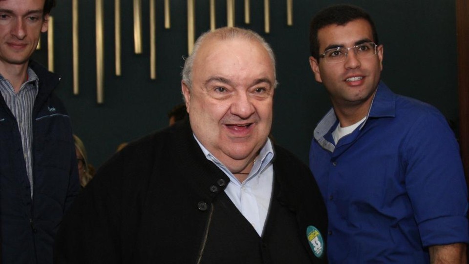 Greca seguiu a campanha nesta terça-feira (27), e não foi pessoalmente à sindicância da prefeitura de Curitiba | Aniele Nascimento/Gazeta do Povo