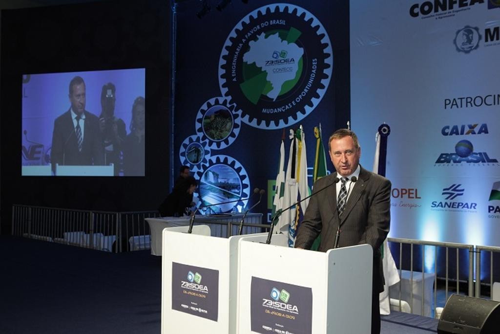 O engenheiro civil Joel Krüger, presidente do Conselho Regional de Engenharia e Agronomia do Paraná (Crea-PR)