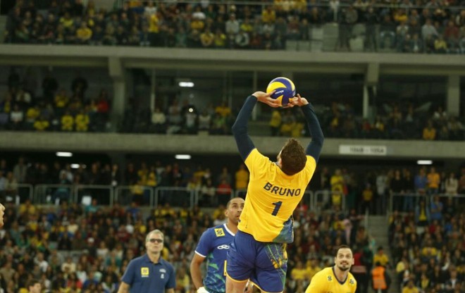Também teve jogo: Brasil venceu Portugal por 3 sets a 0. | Marcelo Andrade Gazeta do Povo