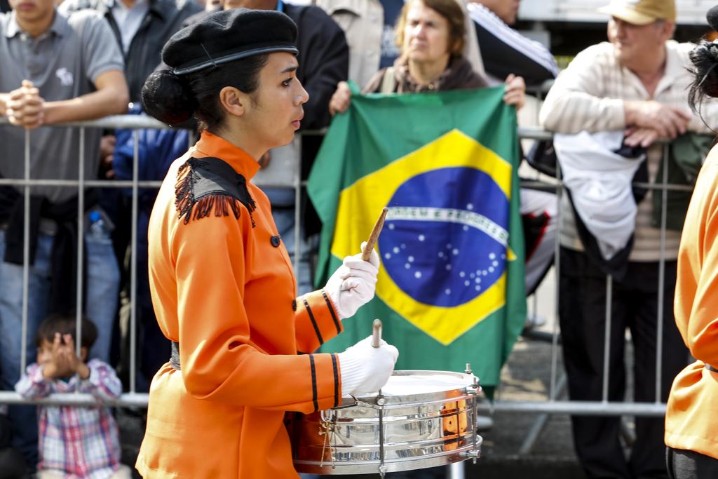 Desfile Cívico Militar comemorando a Independência do Brasil; a data modifica horário de funcionamento de diversos serviços em Curitiba. | Henry Milléo/Gazeta do Povo