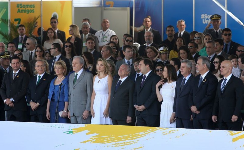 Michel Temer chegou por volta das 9h desta quarta-feira para o desfile de 7 de setembro, na Esplanada dos Ministérios, em Brasília, acompanhado da esposa, a primeira-dama Marcela Temer. | Wilson Dias/Agência Brasil
