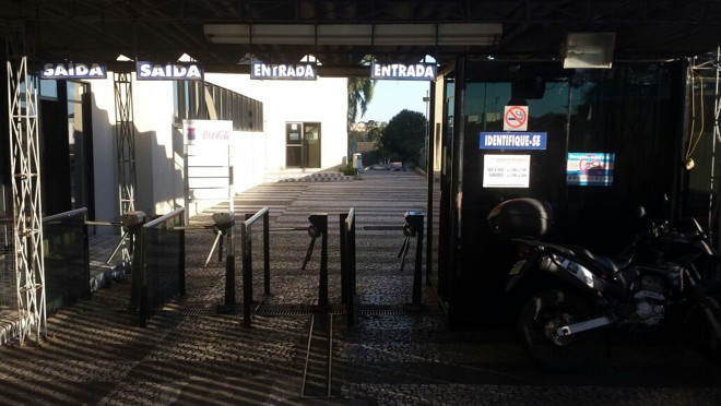 Entrada principal da sede da Kennedy. | Gazeta do Povo