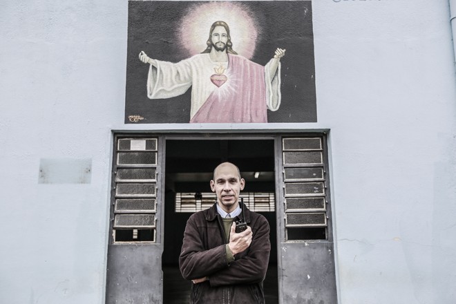 Diretor do Educandário São Francisco , Jorge Wilczek. Ele está há 11 anos trabalhando no sistema socioeducativo. “Já fui chamado de pai aqui”, mencionou. | Jonathan Campos/Gazeta do Povo