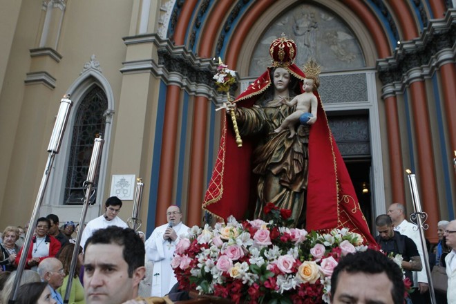 Imagem de Nossa Senhora da Luz, padroeira da cidade de Curitiba | Antônio More