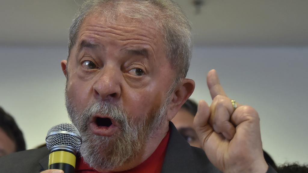 Ex-presidente Lula foi denunciado por corrupção e lavagem de dinheiro nesta semana. | Nelson Almeida/AFP