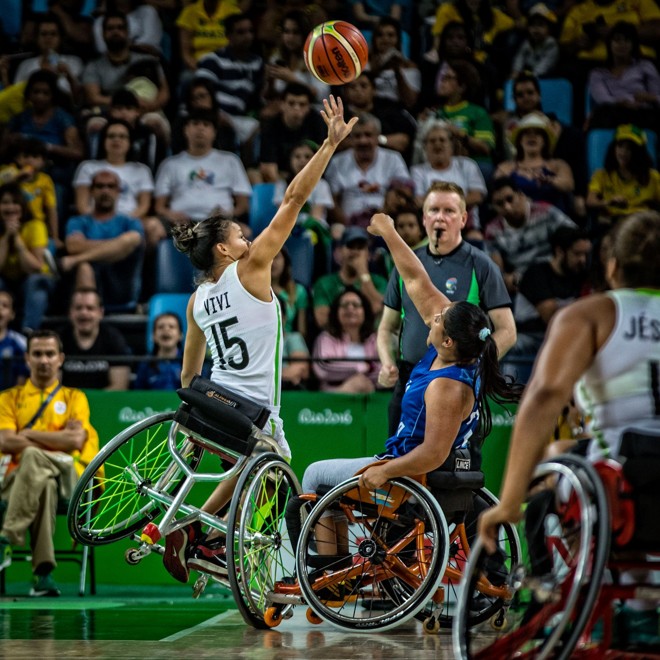 Torcida enche Arena Carioca 1 no jogo de basquete entre Brasil e Argentina na Paralímpiada. | Marcio Rodrigues/MPIX/CPB