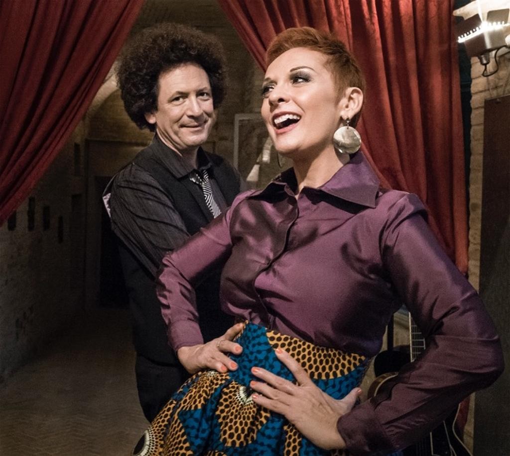 Paul Ricci e mafalda Minozzi: canções cosmopolitas .