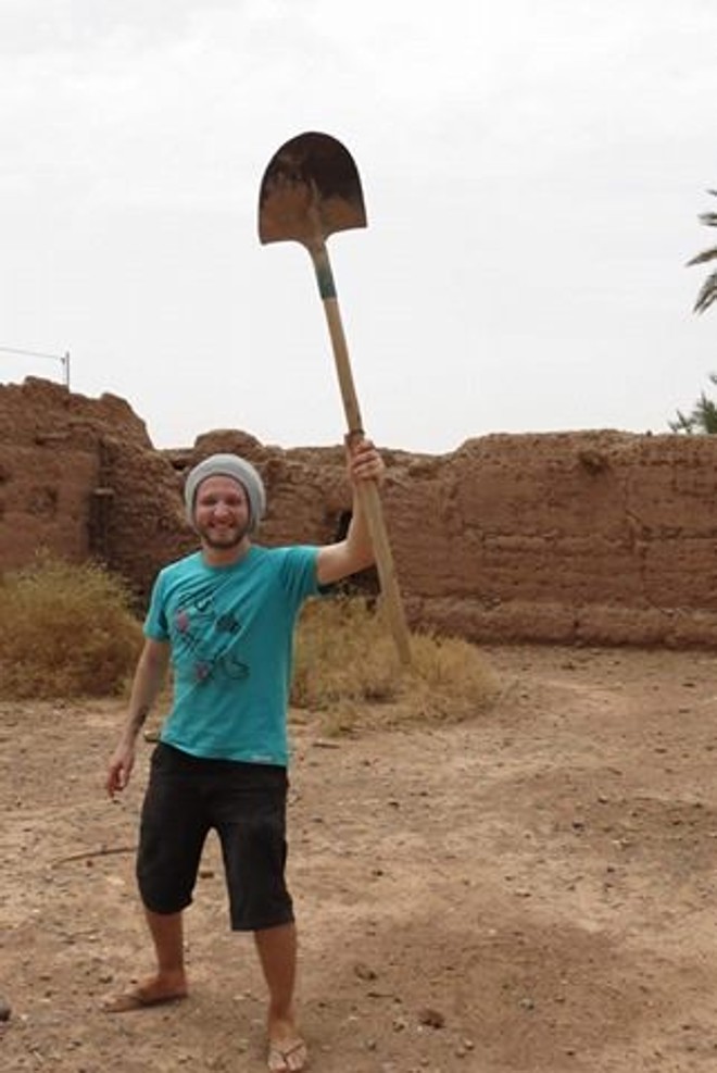 Construindo casas de liga orgânica. | Divulgação