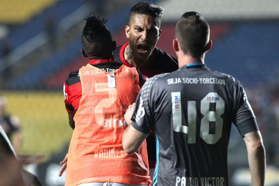 Flamengo bate Figueirense no Pacaembu e mantém perseguição ao Palmeiras | Gilvan de Souza / Flamengo