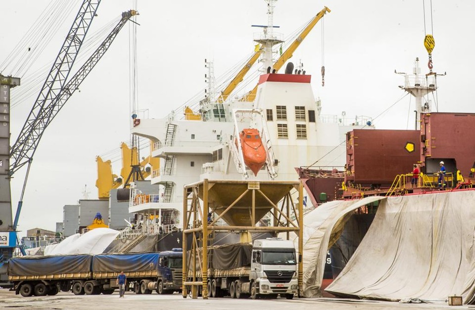 Obras no Porto de Paranaguá estavam entre as esperadas para o estado | Hugo Harada/Gazeta do Povo/Arquivo