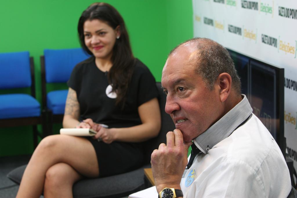 Xênia Mello (Psol) e Afonso Rangel (PRP) não foram convidados para participar do debate promovido pela Rádio Jovem Pan | Aniele Nascimento/Gazeta do Povo
