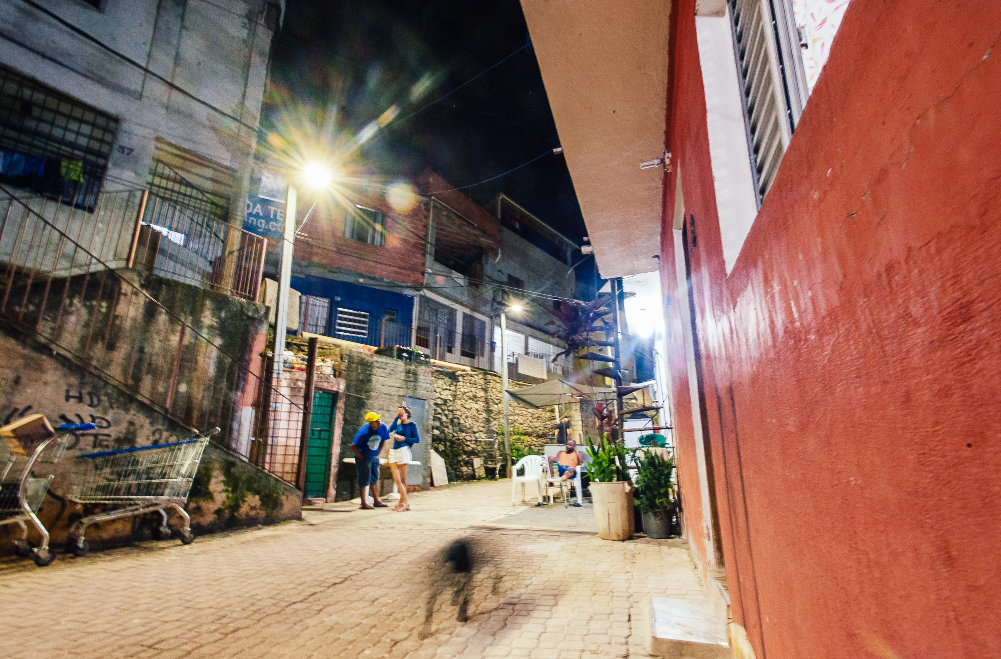 Iluminação com LED instalada em janeiro de 2016 no Jardim Monte Azul, bairro no extremo sul da cidade de São Paulo. | Leon Rodrigues/Secom São Paulo/Fotos Públicas