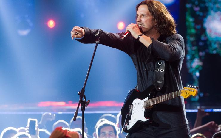 Guilherme Santiago (Vladimir Brichta) é uma estrela do rock brasileiro nos anos 1990 que tenta retornar às paradas. | João Cotta/Globo