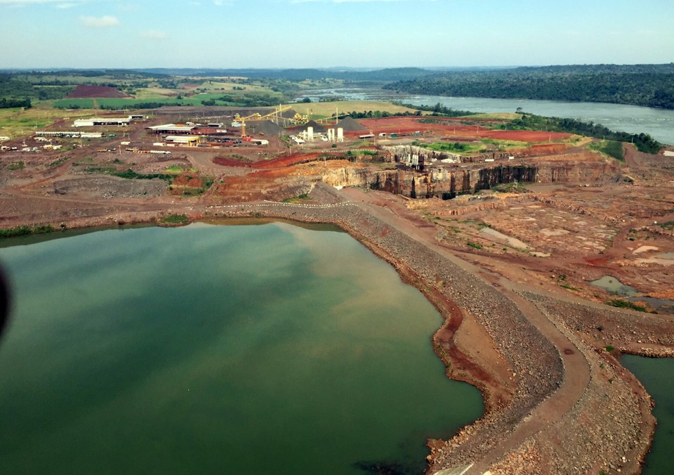Imagem de arquivo , de agosto de 2015, da construção da Usina do Baixo Iguaçu | ANPr/Arquivo