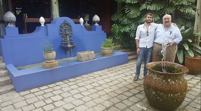 Foto da rede social de Greca mostra uma das peças que a prefeitura investiga se pertencia à Casa Klemtz | Reprodução/Facebook