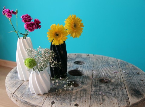 9 formas de ganhar dinheiro com impressoras 3D Vasos impressos em 3D pela Produteca, uma das empresas que atuam na área da manufatura aditiva | Giulia Motti/Divulgação