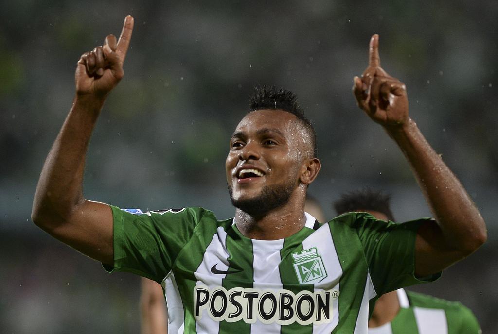 Borja comemora um dos três gols que garantiram a classificação do Nacional na Sul-Americana. | RAUL ARBOLEDA/AFP