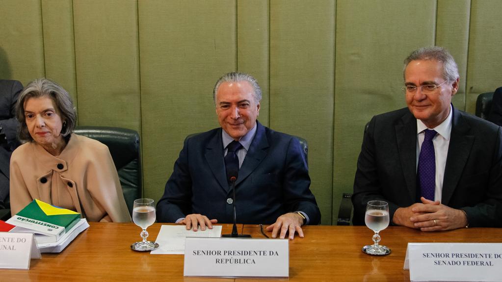 Chefes dos três Poderes se reuniram nesta sexta-feira (28). | Beto Barata/PR