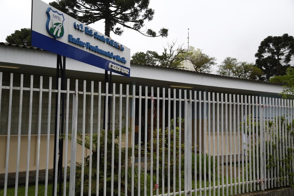 Colégio Estadual Santa Felicidade, em Curitiba. Aulas ainda não foram retomadas | Henry Milleo/Gazeta do Povo