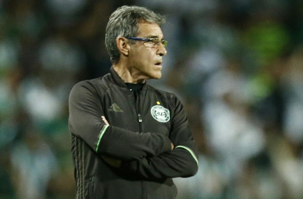 Carpegiani reconheceu o empenho do Coritiba diante do Botafogo após volta desgastante de Medellín. | Hugo Harada/Gazeta do Povo
