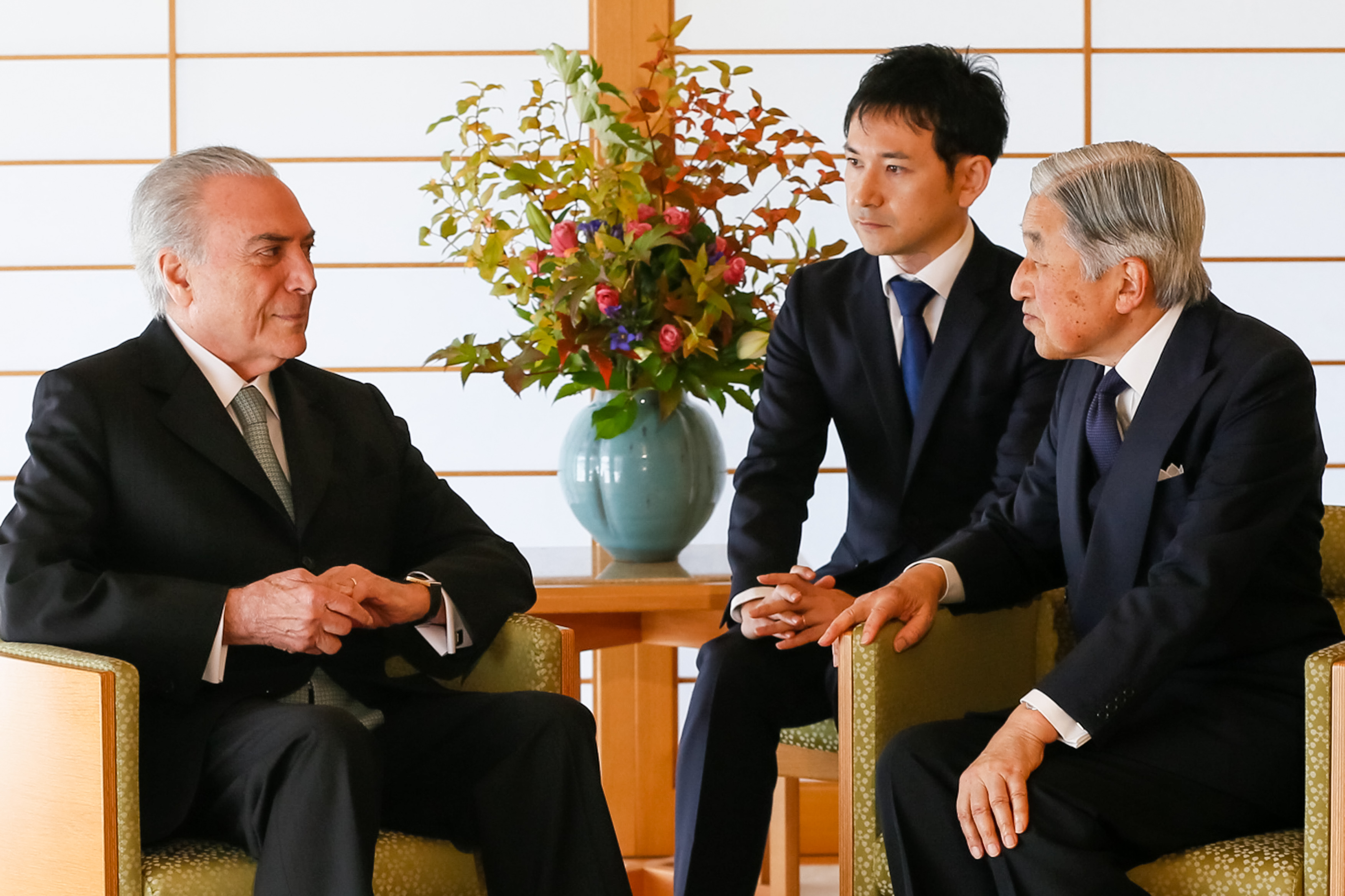 Temer (à esq.) e o imperador Akihito (à dir.) | Beto Barata/Presidência da República