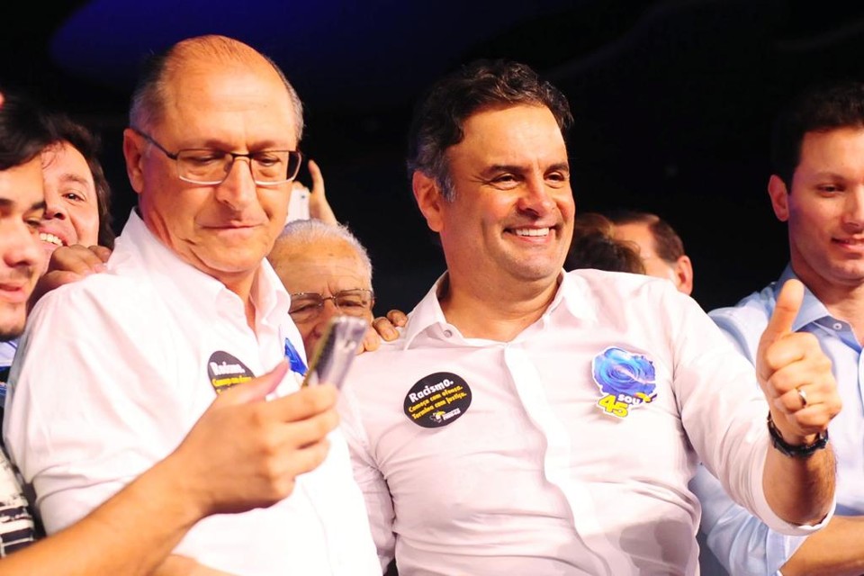 Alckmin (à esq.) e Aécio: concorrentes pela candidatura do partido à Presidência em 2018 | George Gianni/Fotos Publicas
