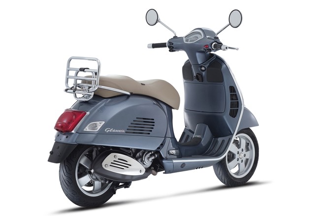 Vespa GTS 300 |