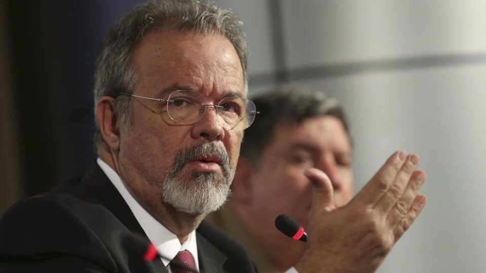 Ministro da Defesa, Raul Jungmann, afirma que civis são prioridade na reforma | Antonio Cruz/Agência Brasil