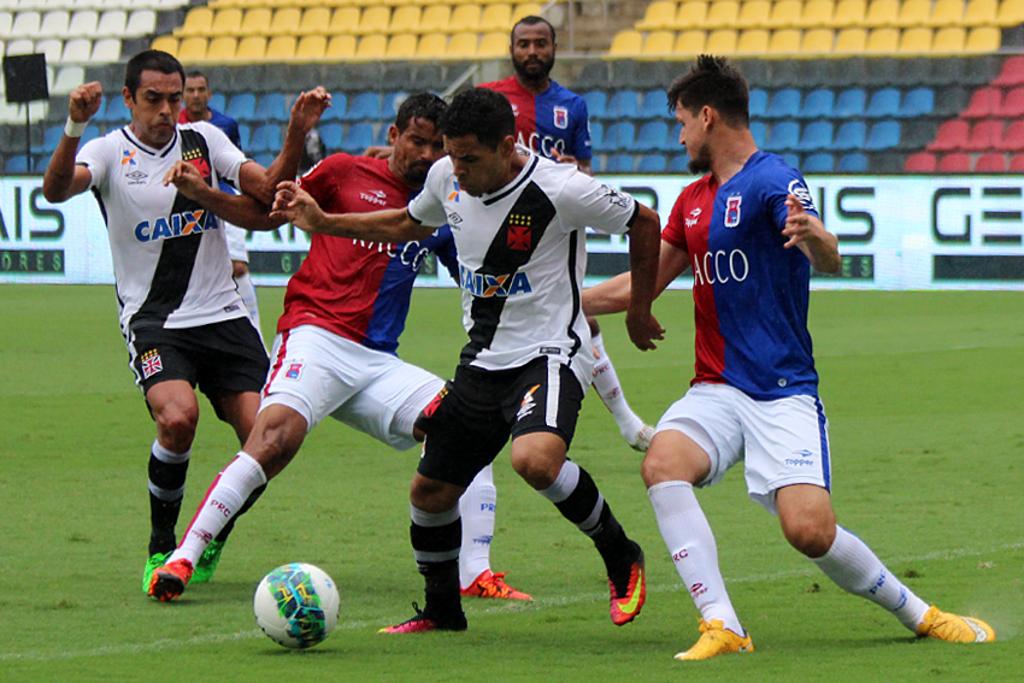 Jogo teve muitas falhas em finalizações de Vasco e Paraná. Tricolor teve chances de empatar, mas desperdiçou | Carlos Gregorio Jr./Vasco