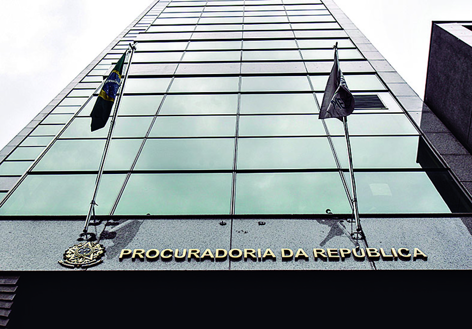 Promotores e procuradores do MP estão em segundo lugar na lista das dez categorias mais bem pagas. | Daniel Castellano/Gazeta do Povo