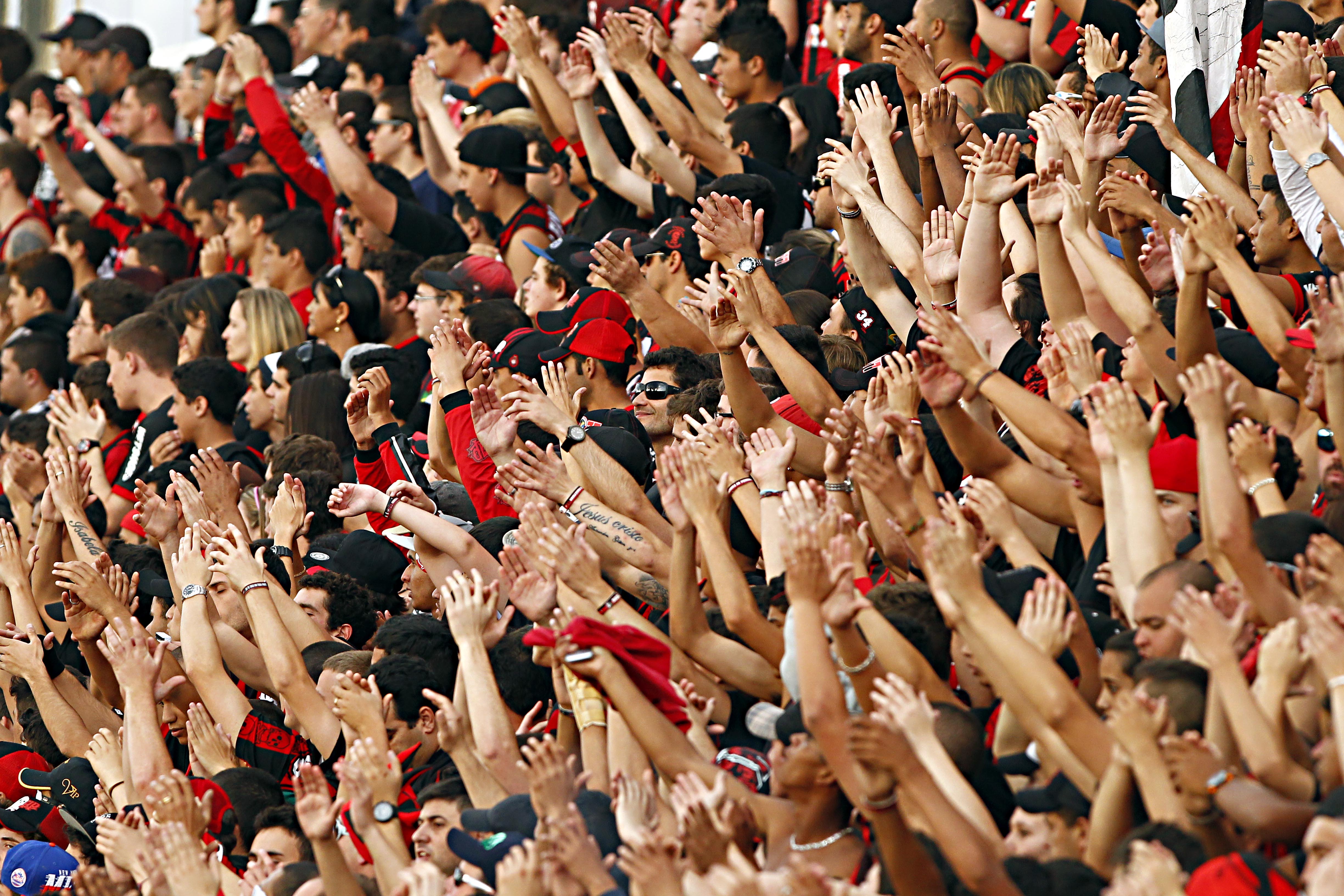 Torcida do Furacão em Atletiba realizado na Vila Capanema em 2013. | ALBARI ROSA/ALBARI ROSA