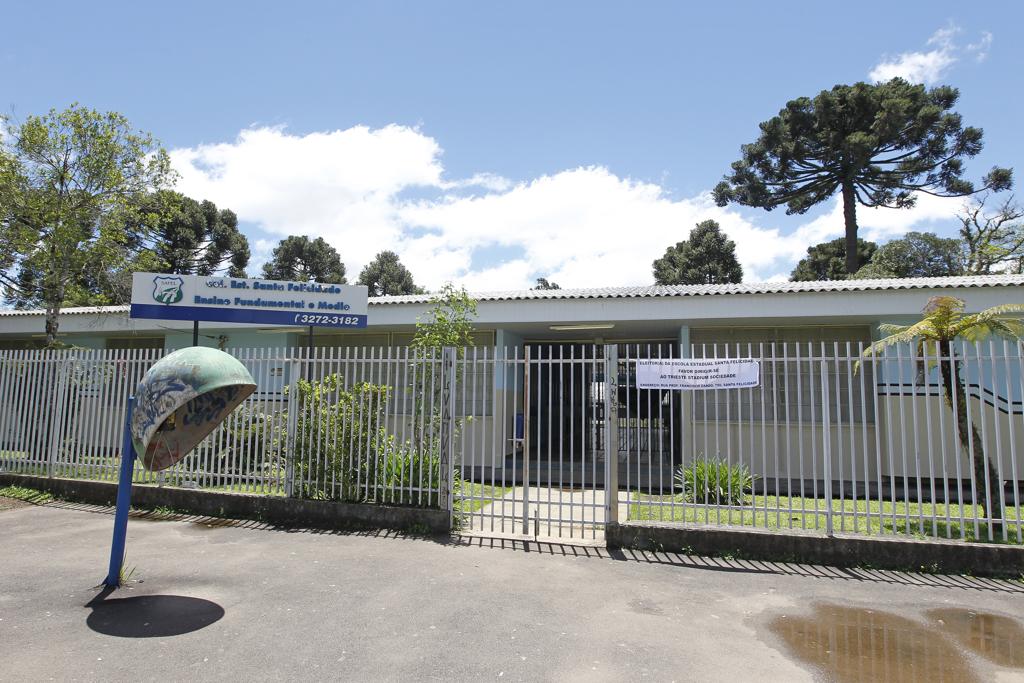 Professores e funcionários do Colégio Santa Felicidade se reúnem nesta sexta-feira para ajustar a volta às aulas. | Antônio More/Gazeta do Povo