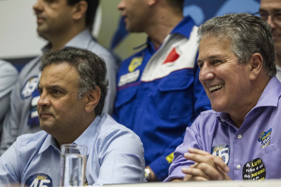Presidente do PSDB, Aécio Neves, ao lado do candidato a prefeito de Belo Horizonte, João Leite, em convenção que oficializou concorrente à disputa ao cargo. | NITRO/NITRO
