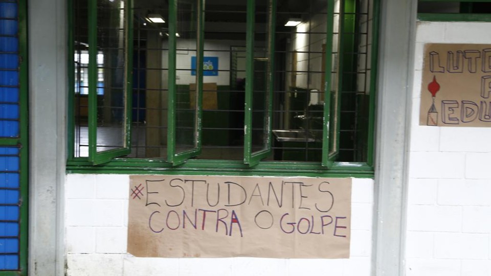 Balanço aponta que ocupação chegou a mais de 160 municípios do estado. Na foto, escola ocupada em São José dos Pinhais | Henry Milleo/Gazeta do Povo
