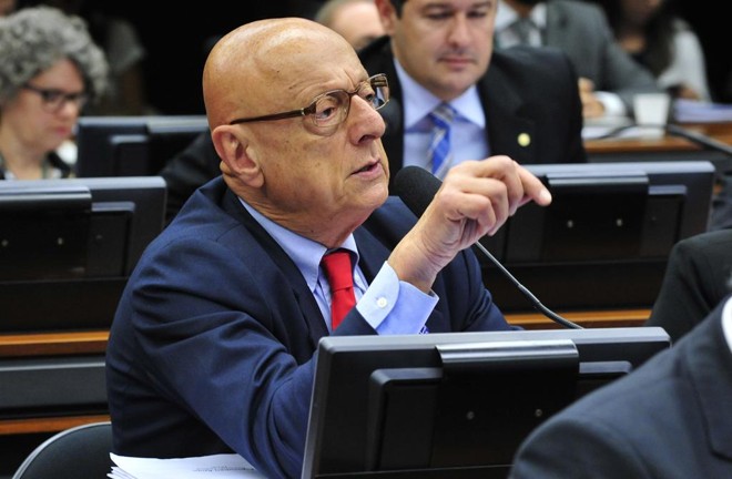 Esperidião Amin (PP-SC) propõe que apenas crimes de políticos cometidos nos últimos seis meses sejam investigados. | Luis Macedo/Câmara dos Deputados
