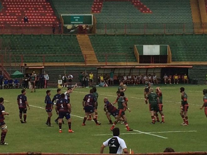 O jogo foi muito equilibrado e acabou indo para a prorrogação. | Foto: Napoleão de Almeida