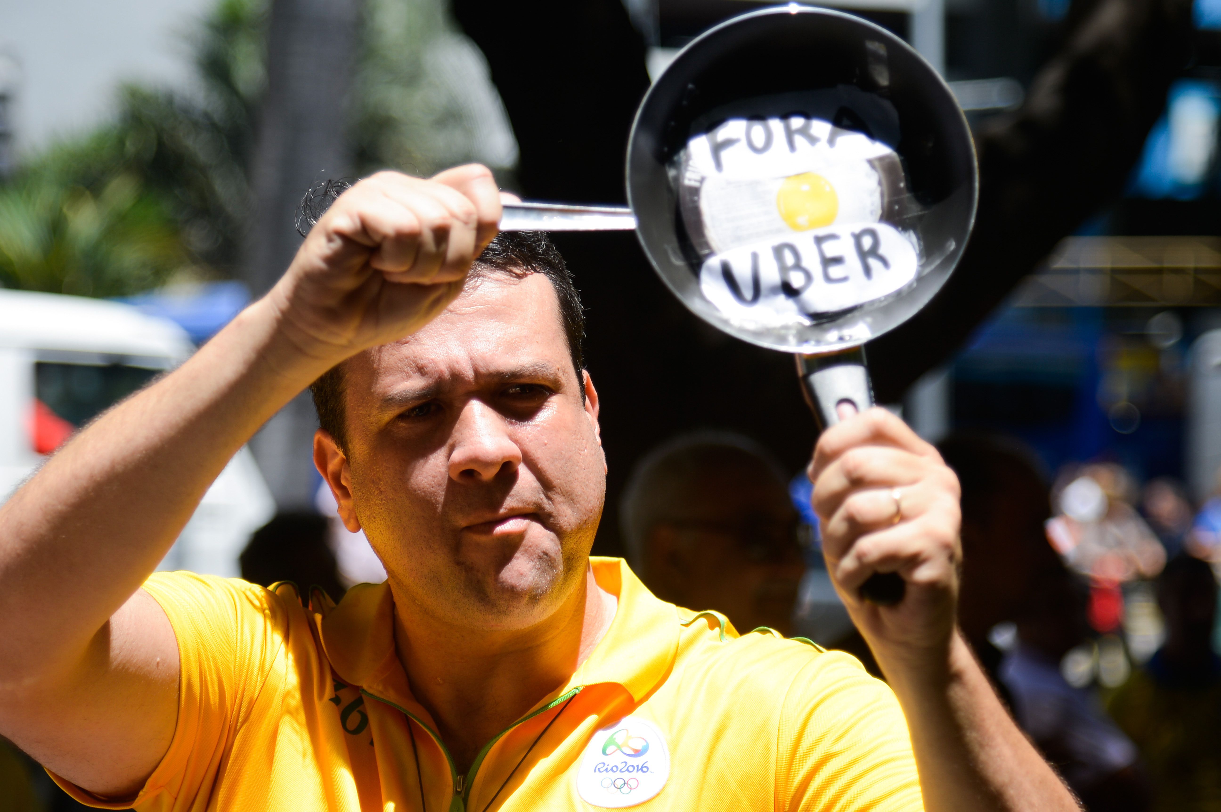 Taxistas do Rio de Janeiro em protesto contra o Uber, em outubro | Tomaz Silva/Agência Brasil/