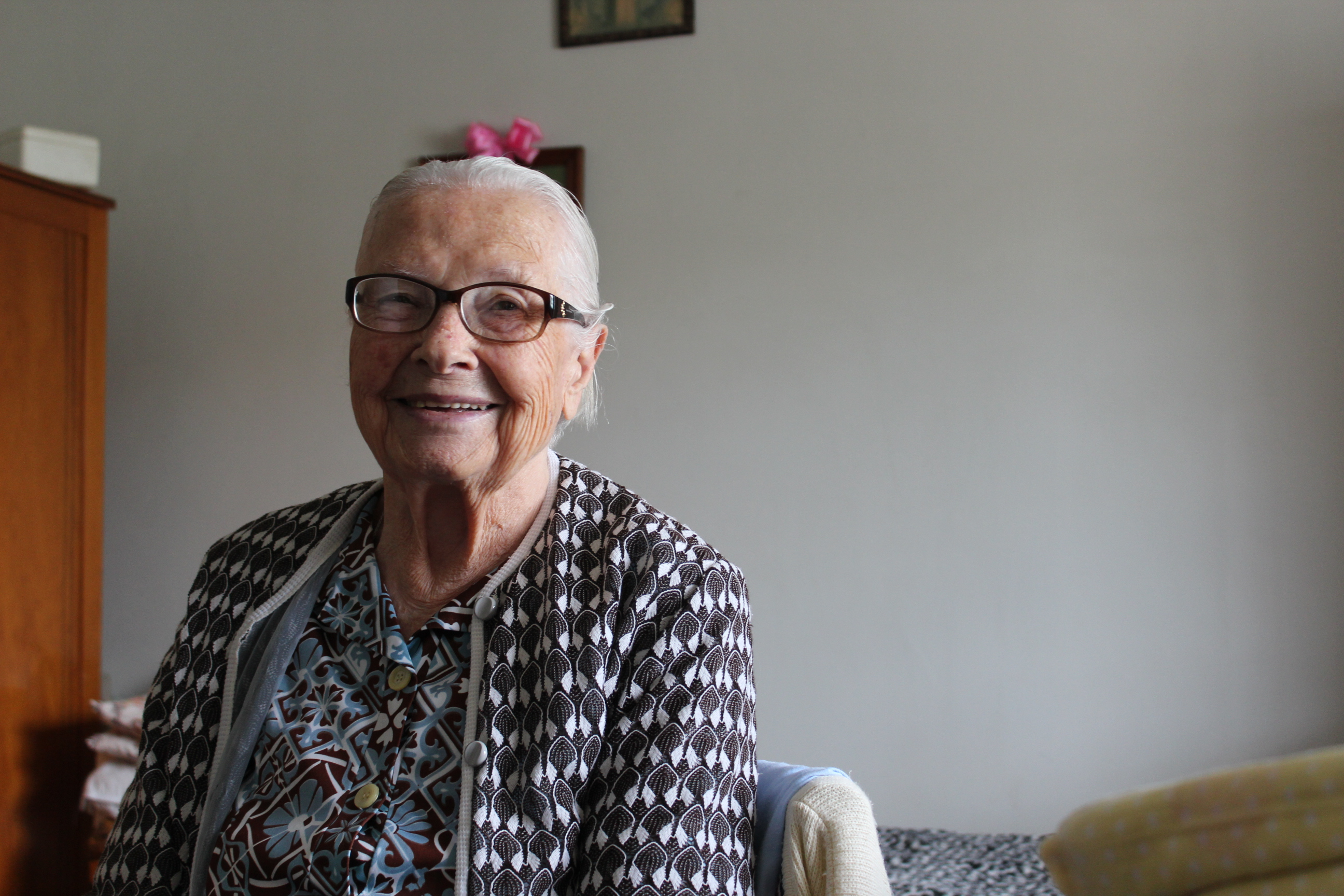 Antonina Greciuk, de 94 anos, mora em um asilo desde os 67: “eles acham que eu não existo mais”, fala sobre os parentes que não a visitam | Gisele Barão/Gazeta do Povo