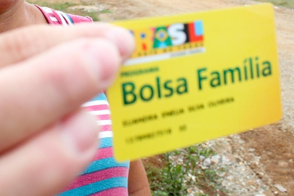 Governo aponta irregularidades em 39,8 mil benefícios do Bolsa Família no Paraná | Josué Teixeira/Gazeta do Povo/Arquivo