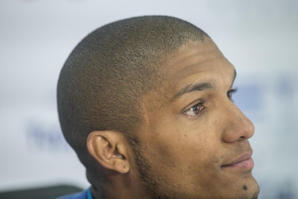 Atacante Fernando Karanga, agora ex-jogador do Paraná. | Marcelo Andrade/Gazeta do Povo