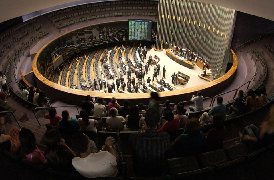 Plenário da Câmara visto a partir das galerias: relato de “pressão terrivel” para anistiar a corrupção. | Diógenis Santos/Agência Câmara