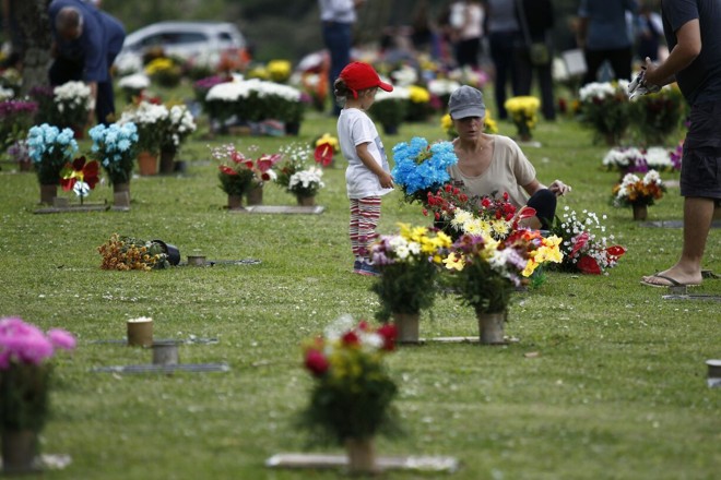 Cemitério Parque Iguaçu, em Curitiba | Jonathan Campos/Gazeta do Povo
