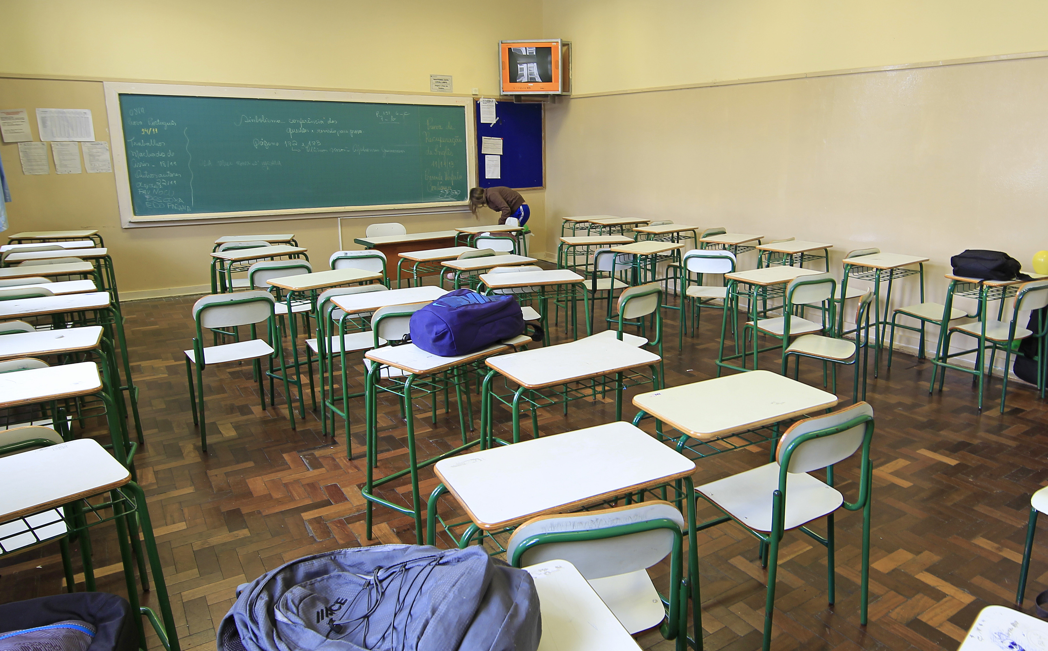 Aulas das escolas que aderiram à greve devem ser repostas ainda em 2016. | Antônio More / Gazeta do Povo