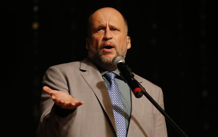 Clóvis de Barros Filho levou 2,4 mil pessoas ao Teatro Positivo, dia 27 de outubro. | Pedro Serapio/Gazeta do Povo