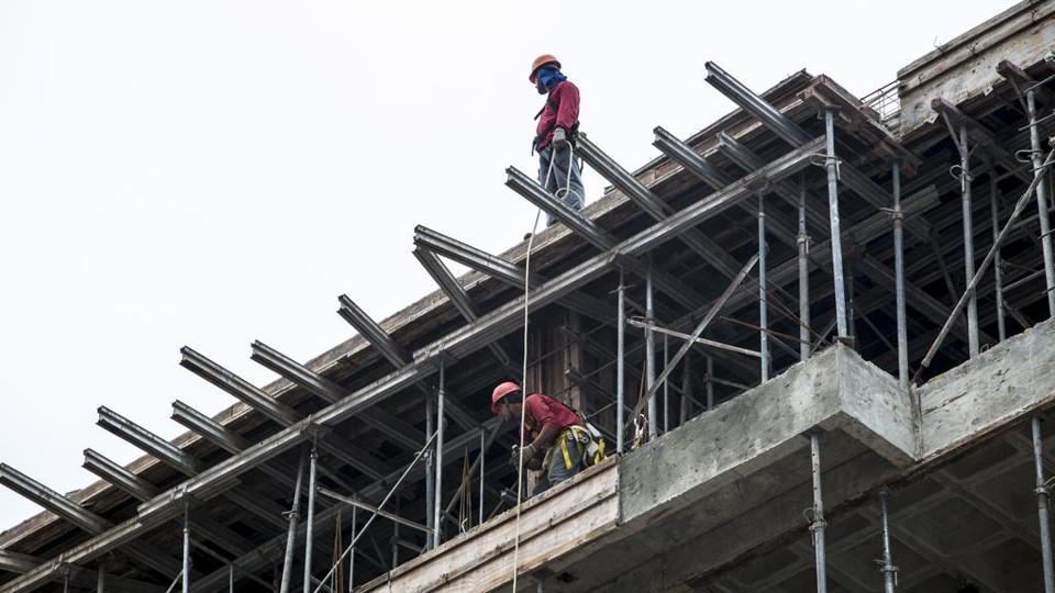 Construção foi o setor que mais fechou vagas em outubro. | Henry Milleo/Gazeta do Povo